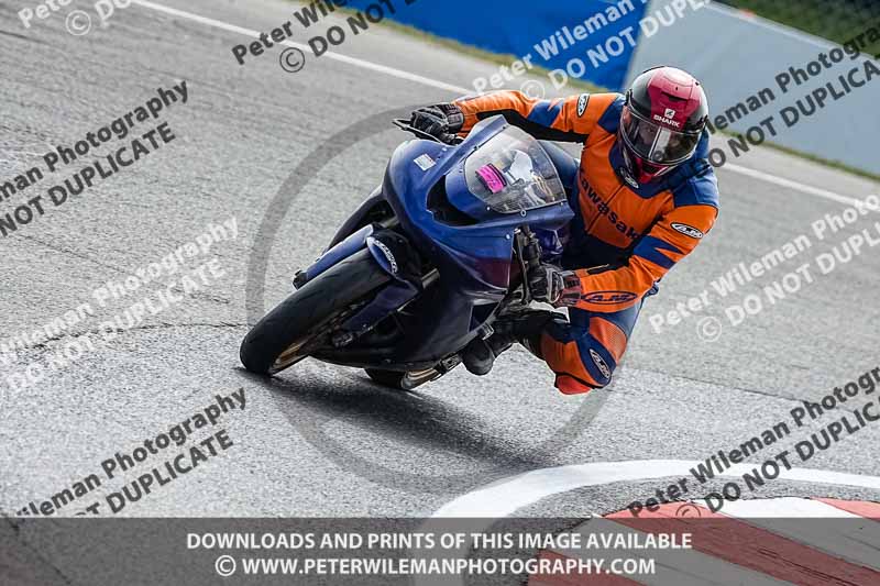 donington no limits trackday;donington park photographs;donington trackday photographs;no limits trackdays;peter wileman photography;trackday digital images;trackday photos